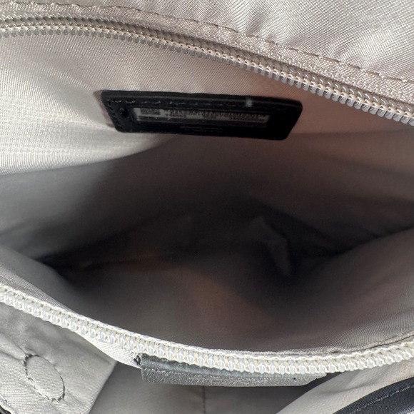 TUMI Voyageur Denver Black Nylon Backpack & TUMI Alpha ID Leather Wallet Set - Picture 9 of 16